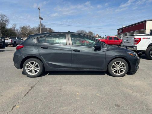 2019 Chevrolet Cruze LT
