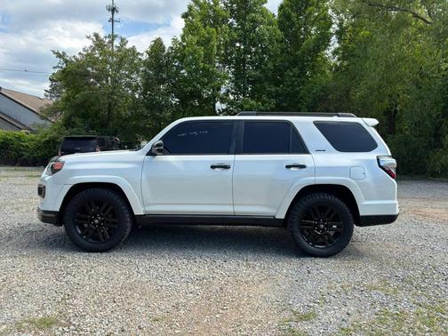 Blizzard Pearl 2019 Toyota 4Runner Limited