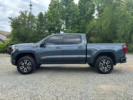 Dark Sky Metallic 2021 GMC Sierra 1500 AT4