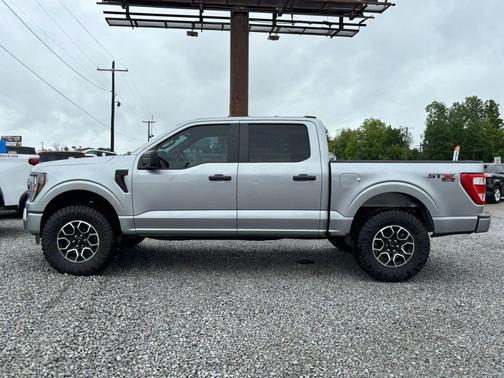 Iconic Silver Metallic 2023 Ford F-150 XL