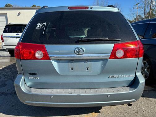2009 Toyota Sienna XLE