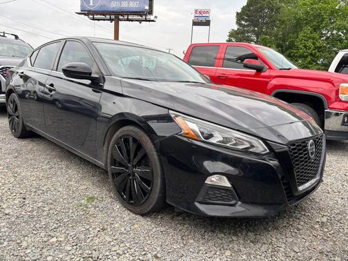Super Black 2020 Nissan Altima SR FWD