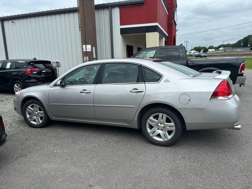 Silver 2007 Chevrolet Impala LTZ