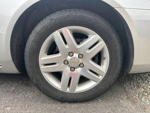 Silver 2007 Chevrolet Impala LTZ
