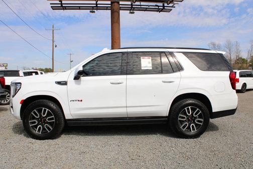 2022 GMC Yukon 4WD AT4