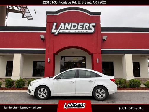 Summit White 2015 Chevrolet Cruze LS