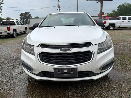 Summit White 2015 Chevrolet Cruze LS