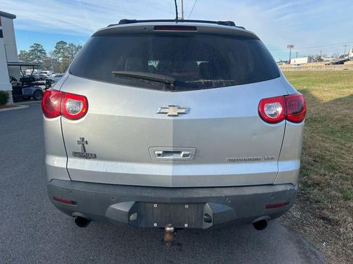 2011 Chevrolet Traverse LTZ