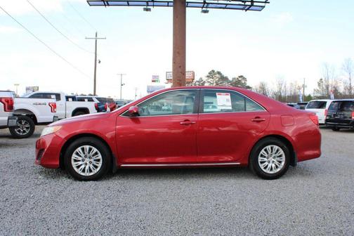 2014 Toyota Camry LE