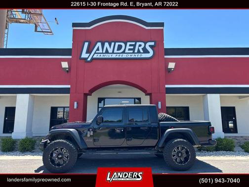Black Clearcoat 2023 Jeep Gladiator Rubicon