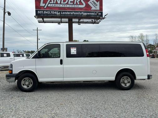 Summit White 2008 Chevrolet Express 3500 LS Extended Wagon