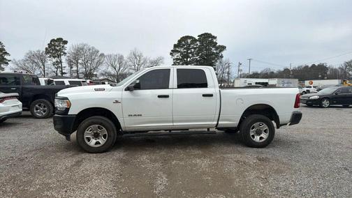 2020 RAM 2500 Tradesman Crew Cab 4x4 6'4' Box