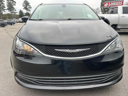 2017 Chrysler Pacifica LX