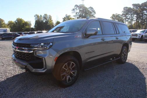 2022 Chevrolet Suburban 4WD Z71