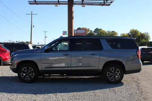 2022 Chevrolet Suburban 4WD Z71