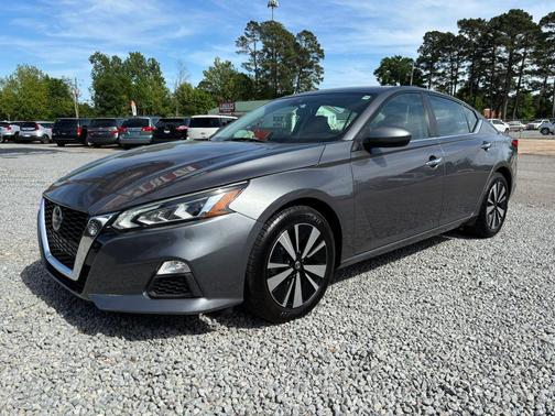 Gun Metallic 2021 Nissan Altima 2.5 SV