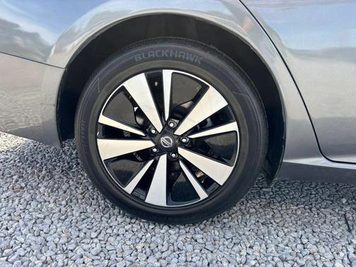 Gun Metallic 2021 Nissan Altima 2.5 SV