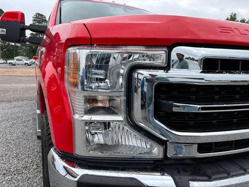 Race Red 2022 Ford F-250 Lariat