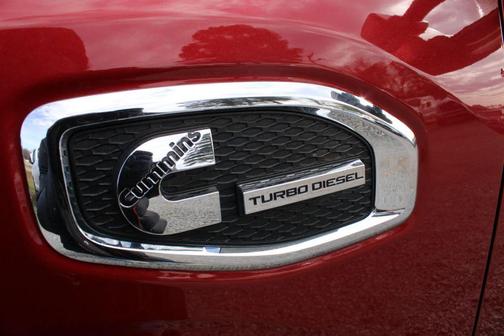 2018 Nissan Titan XD SV