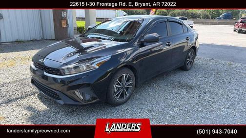 Aurora Black 2024 Kia Forte LXS