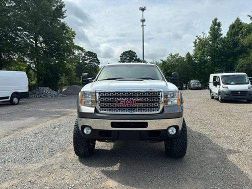 Summit White 2011 GMC Sierra 2500 SLE