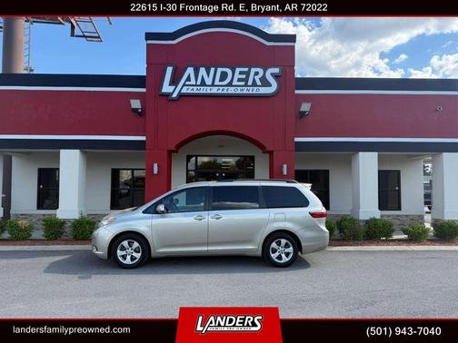 2017 Toyota Sienna LE