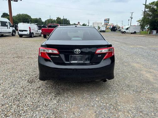 Black 2012 Toyota Camry SE