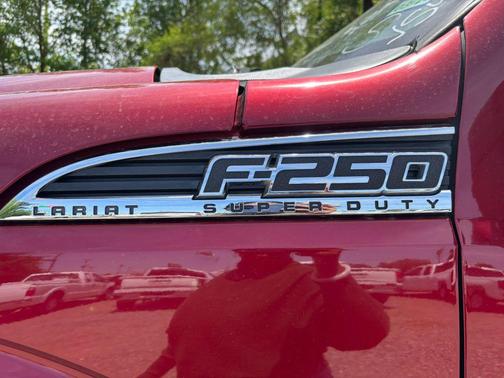 Ruby Red Metallic Tinted Clearcoat 2016 Ford F-250 King Ranch