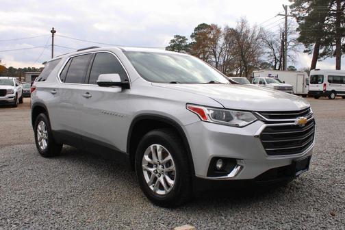 2018 Chevrolet Traverse LT Cloth