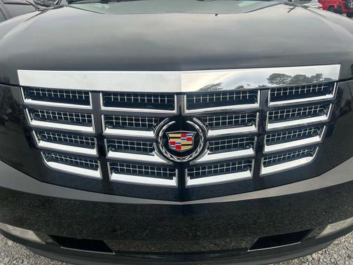 2011 Cadillac Escalade Sport