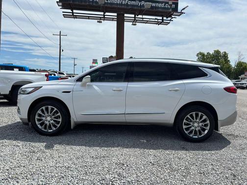 White 2019 Buick Enclave Essence