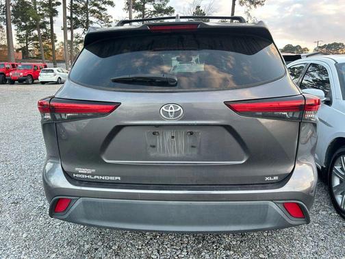2021 Toyota Highlander XLE