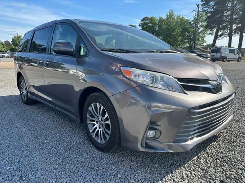 Predawn Gray Mica 2020 Toyota Sienna XLE Premium