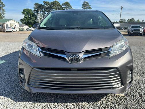 Predawn Gray Mica 2020 Toyota Sienna XLE Premium