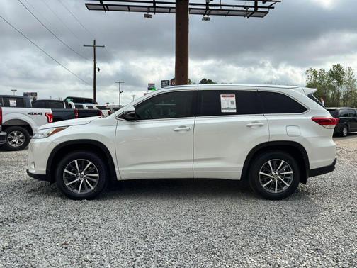 Blizzard Pearl 2018 Toyota Highlander XLE
