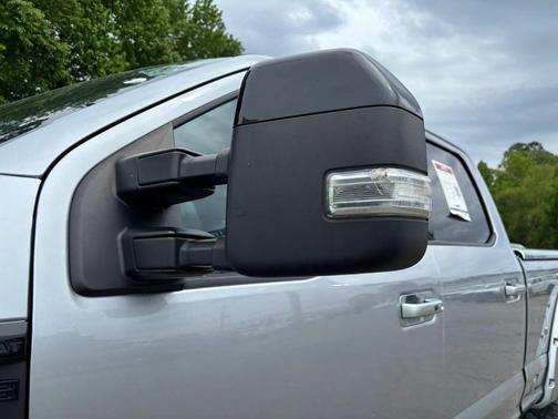 Iconic Silver Metallic 2022 Ford F-250 Lariat