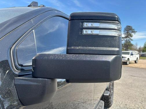 Onyx Black 2024 GMC Sierra 2500 AT4