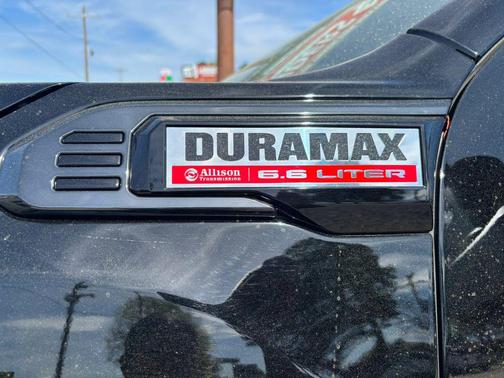 Onyx Black 2024 GMC Sierra 2500 AT4