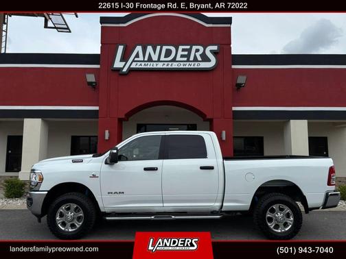Bright White Clearcoat 2024 RAM 2500 Big Horn Crew Cab 4x4 6'4' Box
