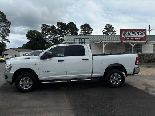 Bright White Clearcoat 2024 RAM 2500 Big Horn Crew Cab 4x4 6'4' Box