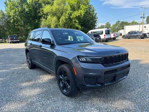 Grey 2023 Jeep Grand Cherokee L Altitude