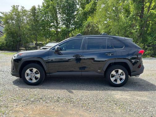 Midnight Black Metallic 2022 Toyota RAV4 Hybrid LE