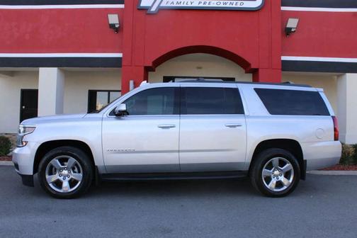2017 Chevrolet Suburban LT
