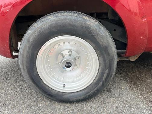 2004 Nissan Frontier XE King Cab