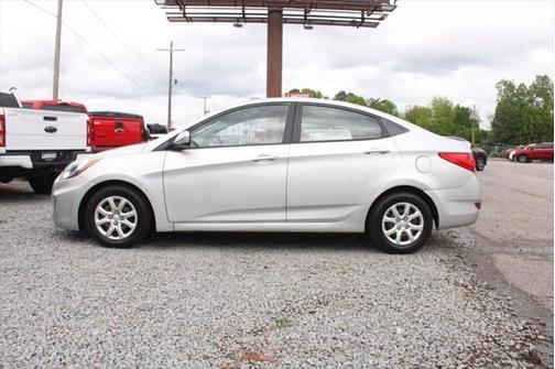 2014 Hyundai Accent SE