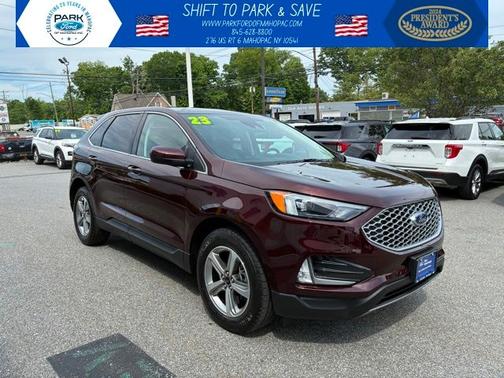 BURGUNDY VELVET MET TINT CC 2023 Ford Edge SEL