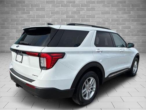 OXFORD WHITE 2025 Ford Explorer ACTIVE