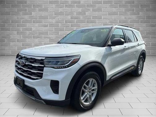 OXFORD WHITE 2025 Ford Explorer ACTIVE
