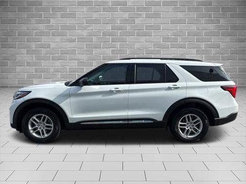 OXFORD WHITE 2025 Ford Explorer ACTIVE