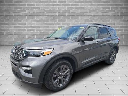CARBONIZED GRAY METALLIC 2023 Ford Explorer XLT